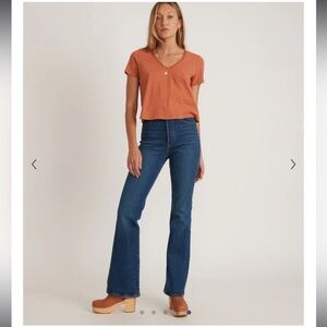 #212- MARINE LAYER- Rhea Lace Trim V-Neck Tee in Amber Brown